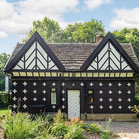 The Gatehouse At Samlesbury Hall Luaran gambar