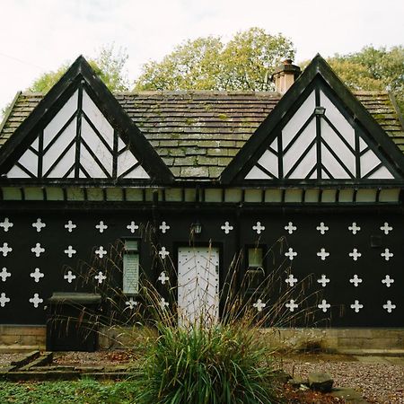 The Gatehouse At Samlesbury Hall Luaran gambar